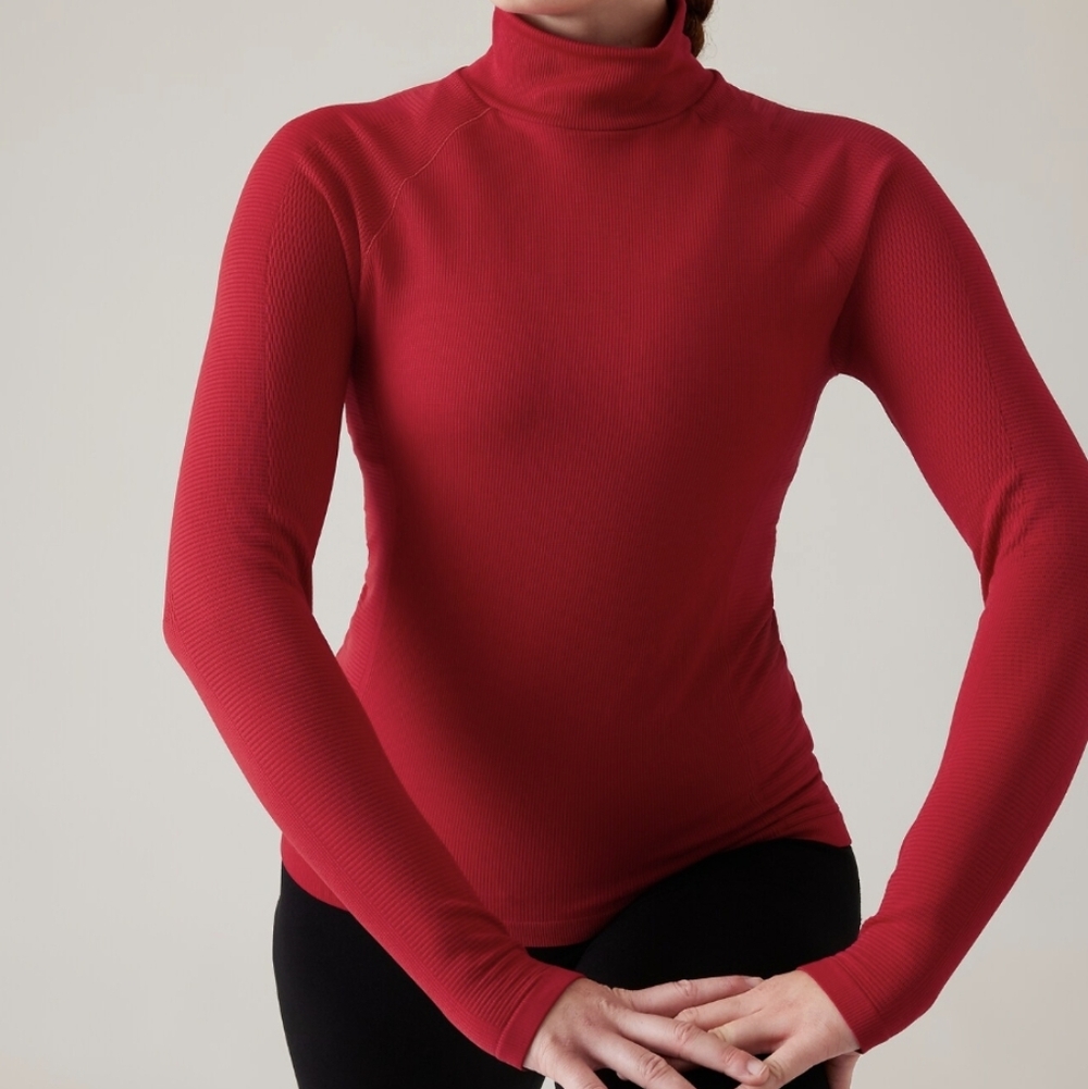 💜 Athleta Flurry Seamless Turtleneck Top Red EUC